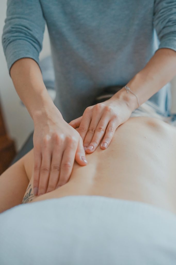 massage CBD : bénéfices pour le corps et l'esprit